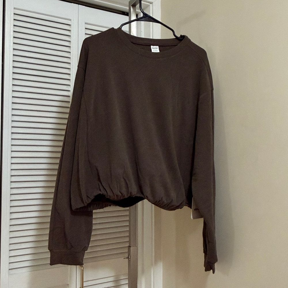 Crew neck sweater pullover